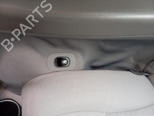 Used Right rear window switch MERCEDES-BENZ CLK (C209) [2002-2010]  27535054