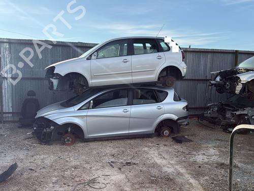 Right headlight VW POLO IV (9N_, 9A_)  | BP30082874C29 