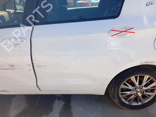 Used Left rear door TOYOTA YARIS (_P13_) 1.5 Hybrid (NHP130_, NHP130) (101 hp) 28413372