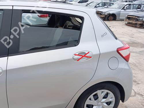 Used Left rear door TOYOTA YARIS (_P13_) 1.5 Hybrid (NHP130_, NHP130) (101 hp) 28413338