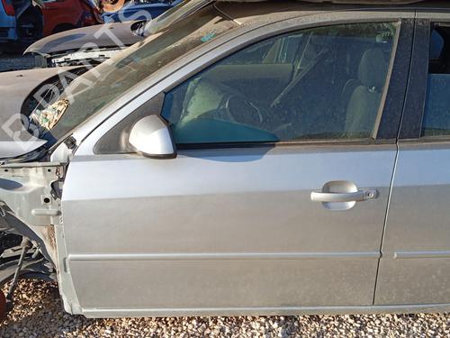 Used Left front door FORD MONDEO III (B5Y) 2.0 16V TDDi / TDCi (115 hp) 16231053