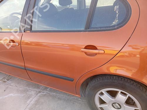 Venstre bak lås SEAT LEON (1M1) 1.6 16 V (105 hp) 21502361