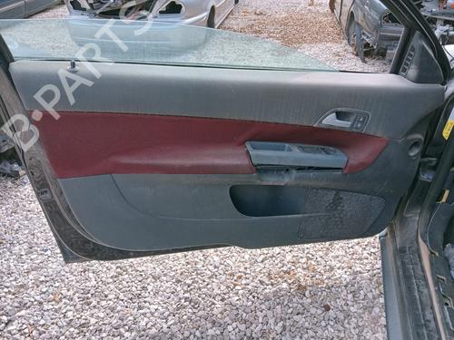 Garniture avant gauche VOLVO C30 (533) 1.6 (100 hp) 25717163