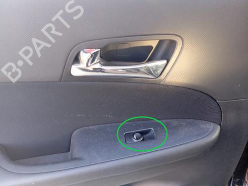 Used Left rear window switch HYUNDAI i30 (FD) [2007-2012]  21843301