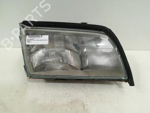 Used Right headlight MERCEDES-BENZ C-CLASS (W202) C 200 (202.020) (136 hp) 9357511