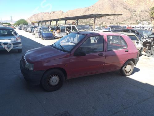 Siège avant droit RENAULT CLIO I (B/C57_, 5/357_) 1.2 (B/C/S57A, B/C57S, 5/357F, 5/357J, 5/357L, 5/357R) | BP17607798C16 