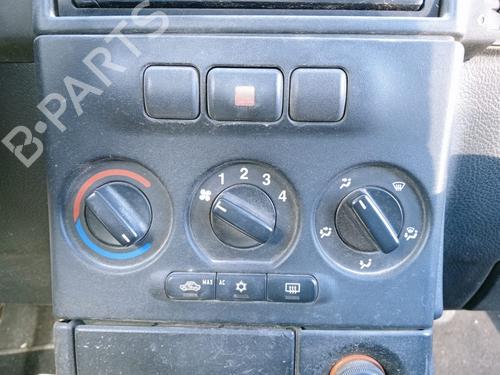 Used Climate control OPEL ZAFIRA A MPV (T98) 1.6 16V (F75) (101 hp) 17227287