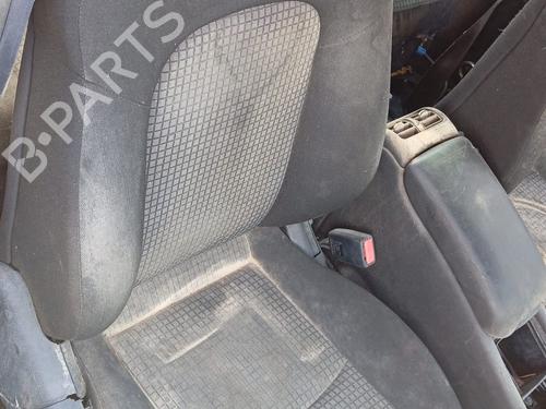 Used Right front seat MERCEDES-BENZ C-CLASS Coupe (CL203) C 220 CDI (203.708) (150 hp) 12286698