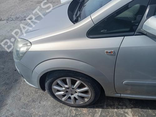 Used Left front fenders OPEL ZAFIRA / ZAFIRA FAMILY B (A05) [2005-2019]  24527809