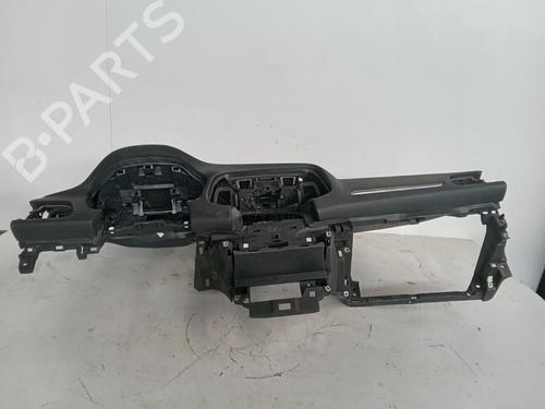 dashboard-renault-megane-iv-hatchback-b9amn_-2015-31805618 main image
