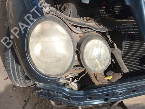Used Right headlight MERCEDES-BENZ E-CLASS (W210) E 220 CDI (210.006) (125 hp) 23876993