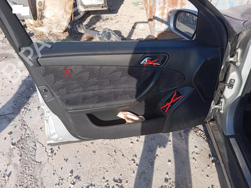 Used Front left panel MERCEDES-BENZ C-CLASS (W203) [2000-2007]  29316450