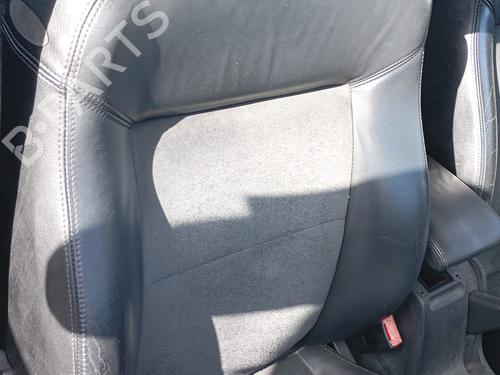 Sæde højre fortil VW PASSAT B5.5 (3B3) 1.9 TDI (130 hp) 20320373