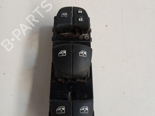 Used Left front window switch NISSAN QASHQAI II (J11, J11_) [2013-2025]  25469904