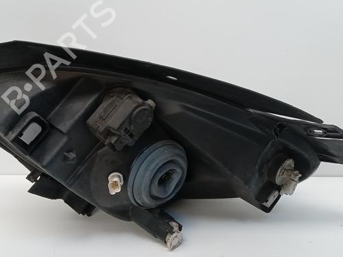 Right headlight CITROËN XSARA PICASSO (N68) 2.0 HDi | BP15824414C29 