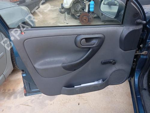 Venstre fortil invendig håndtag OPEL CORSA C (X01) 1.7 DI (F08, F68) (65 hp) 21665221