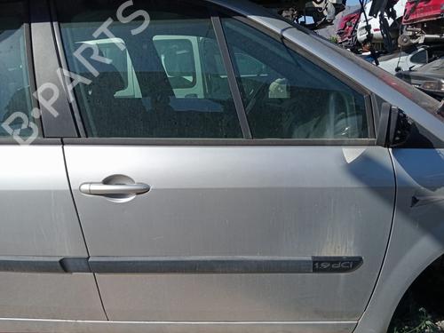 Used Right front door RENAULT GRAND SCÉNIC II (JM0/1_) 1.9 dCi (JM14) (131 hp) 25848457