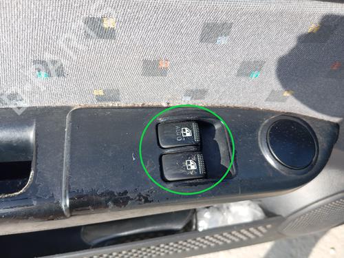 Used Left front window switch HYUNDAI GETZ (TB) 1.1 (63 hp) 27592211