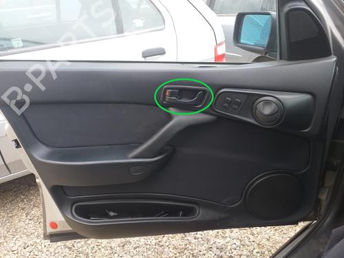 Used Front left interior door handle ALFA ROMEO 145 (930_) 1.9 TD (930.A4) (90 hp) 22760175