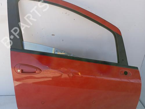 right-front-door-fiat-grande-punto-199_-2005-29020827 main image