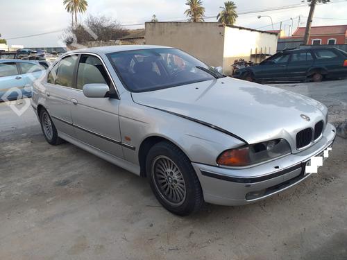 Høyre foran utvendig håndtak BMW 5 (E39) 530 d (184 hp) 12285479
