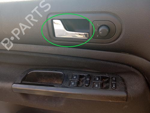 Used Front left interior door handle VW GOLF IV (1J1) 1.9 TDI (110 hp) 19075255