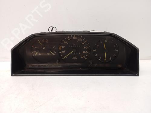Used Instrument cluster Instrument cluster MERCEDES-BENZ 124 Saloon (W124) 300 D (124.130) (109 hp) 36677817 36677817