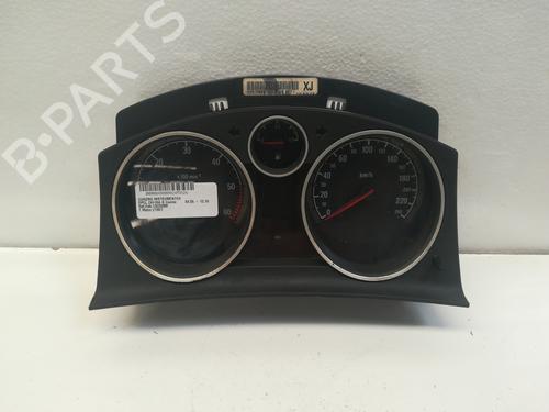 Used Instrument cluster OPEL ZAFIRA / ZAFIRA FAMILY B (A05) 1.9 CDTI (M75) (120 hp) 9356006