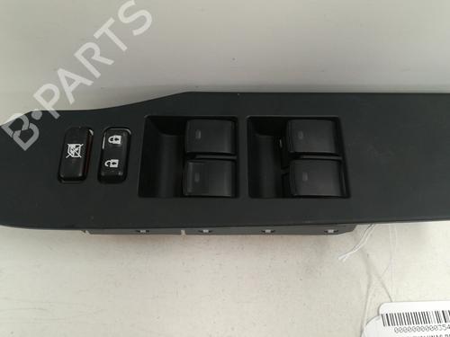 Left front window switch TOYOTA AURIS (_E18_) 1.2 (NRE185_) (116 hp) 13547609