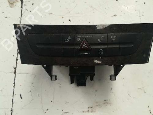 Used Warning switch MERCEDES-BENZ E-CLASS (W211) [2002-2009]  9355196