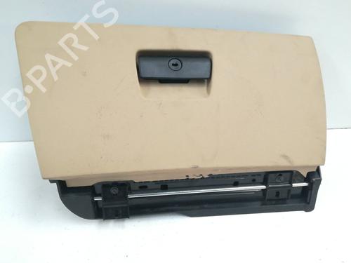 Handskerum BMW 3 (E90) 318 d (122 hp) 9361124
