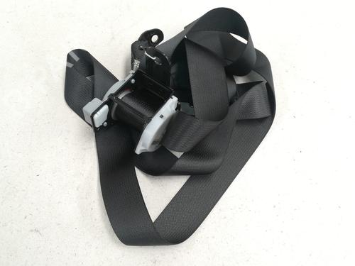 Used Rear right seatbelt TOYOTA AURIS (_E18_) 1.8 Hybrid (ZWE186_, ZWE186R) (136 hp) 15592039