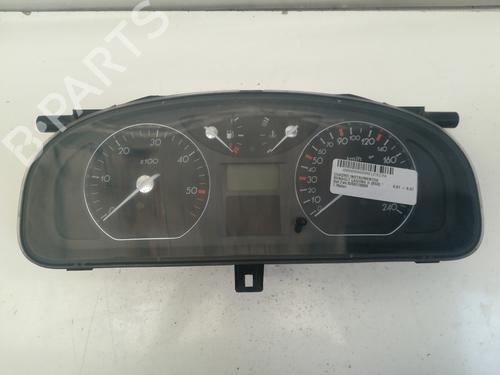 Used Instrument cluster RENAULT LAGUNA II (BG0/1_) [2001-2007]  9348129