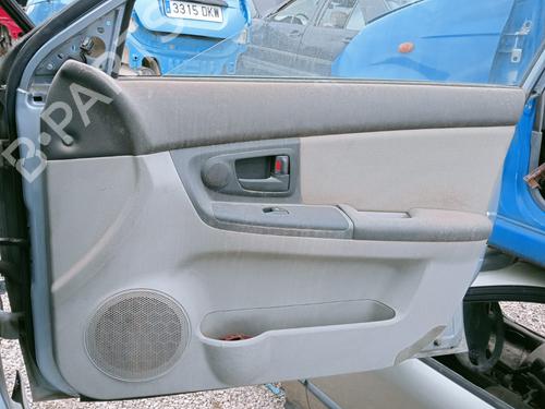 Used Front right interior door handle KIA CERATO I Saloon (LD) 2.0 CRDi (112 hp) 21570590