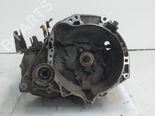 Used Gearbox NISSAN MICRA III (K12) 1.2 16V (80 hp) 9354684