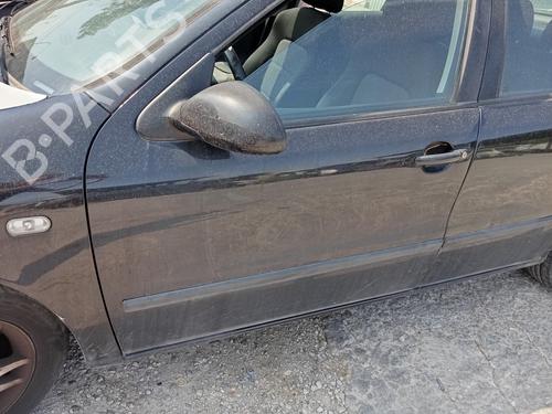 Venstre foran utvendig håndtak SEAT LEON (1M1) 1.6 16 V (105 hp) 20169646