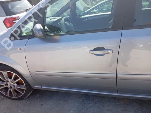 Used Front left exterior door handle OPEL ZAFIRA / ZAFIRA FAMILY B (A05) [2005-2019]  25038357