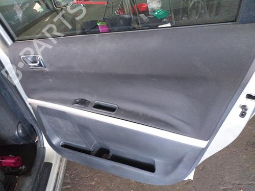 Højre bagtil invendig håndtag TOYOTA COROLLA Verso (ZER_, ZZE12_, R1_) 2.2 D-4D (AUR10_, AUR10R) (177 hp) 12281637