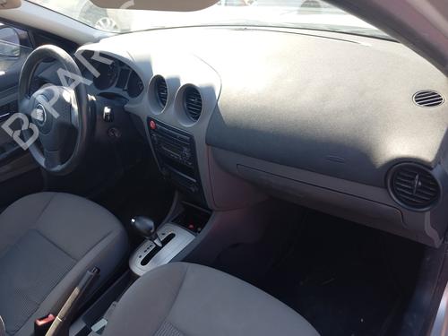Used Dashboard SEAT CORDOBA (6L2) 1.4 16V (75 hp) 19513489