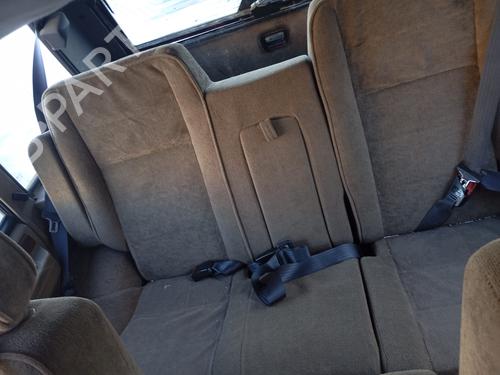 Sæde Bagtil LAND ROVER RANGE ROVER I 2.4 TD 4x4 (113 hp) 27696680
