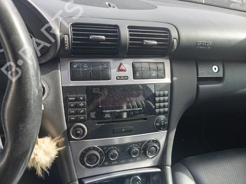 Used Climate control MERCEDES-BENZ C-CLASS T-Model (S203) C 220 CDI (203.208) (150 hp) 27627518