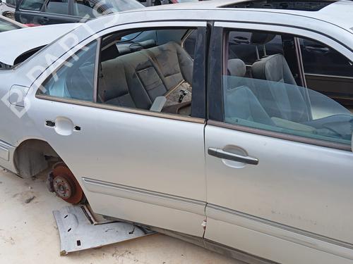 Used Right rear door MERCEDES-BENZ E-CLASS (W210) E 240 (210.061) (170 hp) 24366402