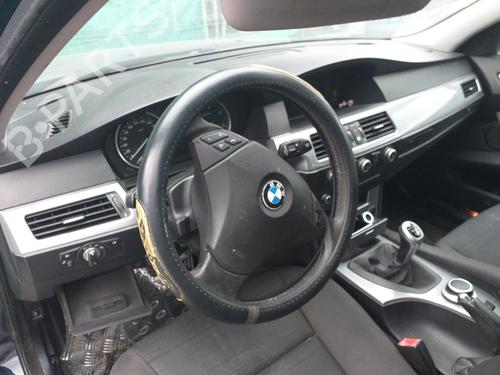 Tablier BMW 5 (E60) 520 d (177 hp) 12294557