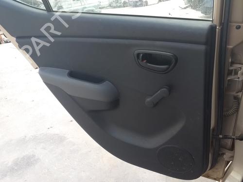 Venstre bak invendig håndtak HYUNDAI i10 II (BA, IA) 1.0 (67 hp) 16236028
