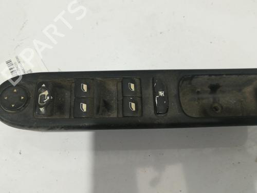 Used Left front window switch PEUGEOT 307 (3A/C) [2000-2012]  13240766