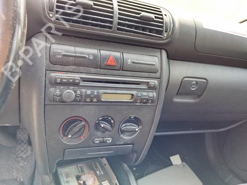 Bilradio SEAT LEON (1M1) 1.6 16 V (105 hp) 20169664