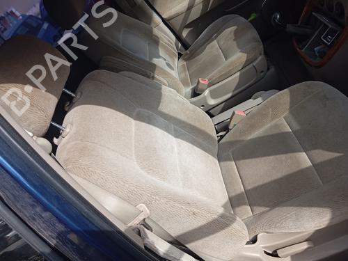 Used Front right seatbelt KIA CARNIVAL II (GQ) [1999-2007]  26942716