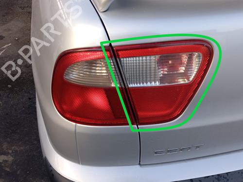 Used Left tailgate light SEAT CORDOBA (6K1, 6K2) [1993-2002]  31946670