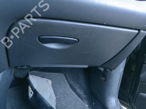 Used Glove box FORD FOCUS I Saloon (DFW) 1.8 Turbo DI / TDDi (90 hp) 16229557
