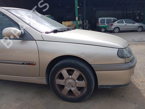 Used Right front fenders RENAULT LAGUNA I (B56_, 556_) [1993-2002]  25378161